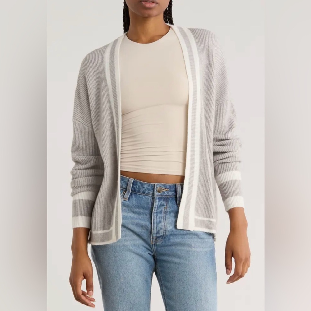 NWT Vigoss Two Tone Cardigan Sweater Gray & White size Medium